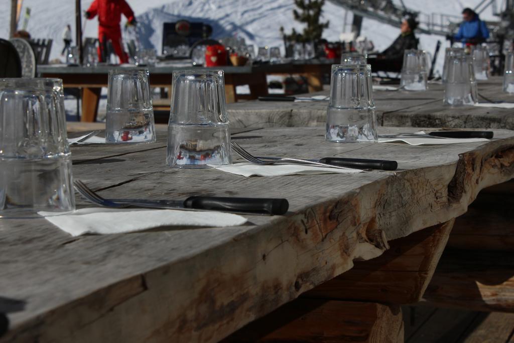 Hotel Restaurant U'Fredy La Clusaz Dış mekan fotoğraf