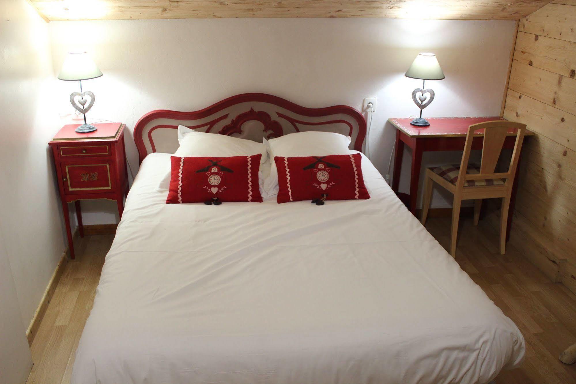 Hotel Restaurant U'Fredy La Clusaz Dış mekan fotoğraf